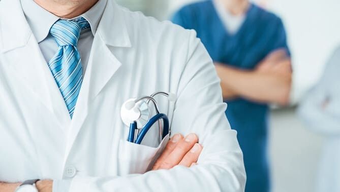 Medico che si occupa di problemi di potenza sessuale oltre i 50 anni